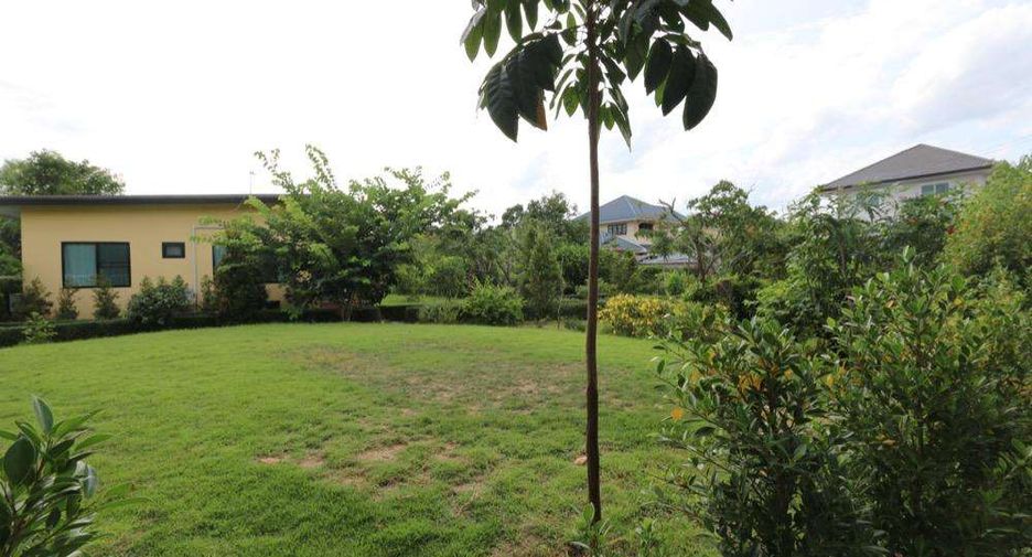 Casa en alquiler de 3 habitaciones en Saraphi, Chiang Mai