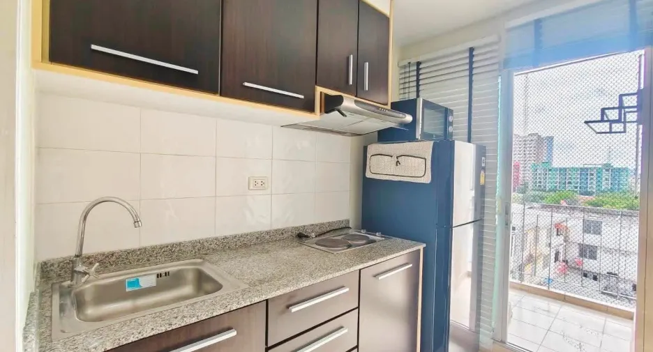 For rent 1 bed condo in Huai Khwang, Bangkok