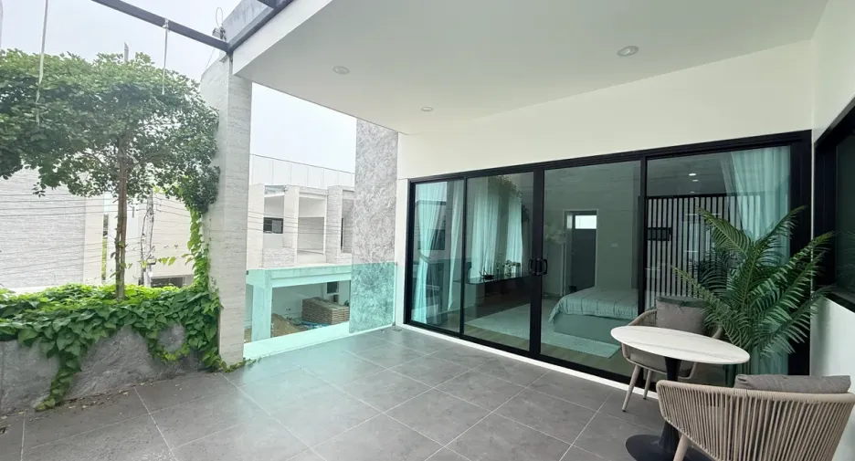 For rent and for sale 4 bedrooms house in Huay Yai, Pattaya