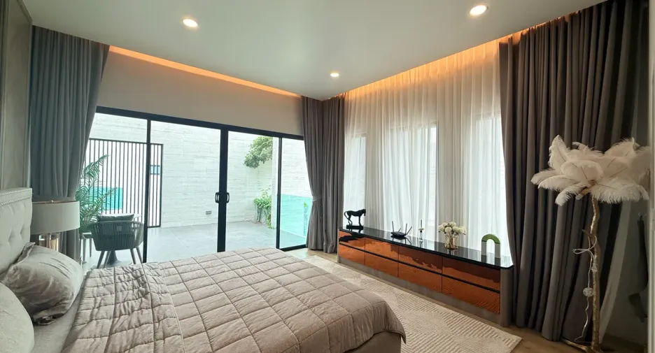 For rent and for sale 4 bedrooms house in Huay Yai, Pattaya