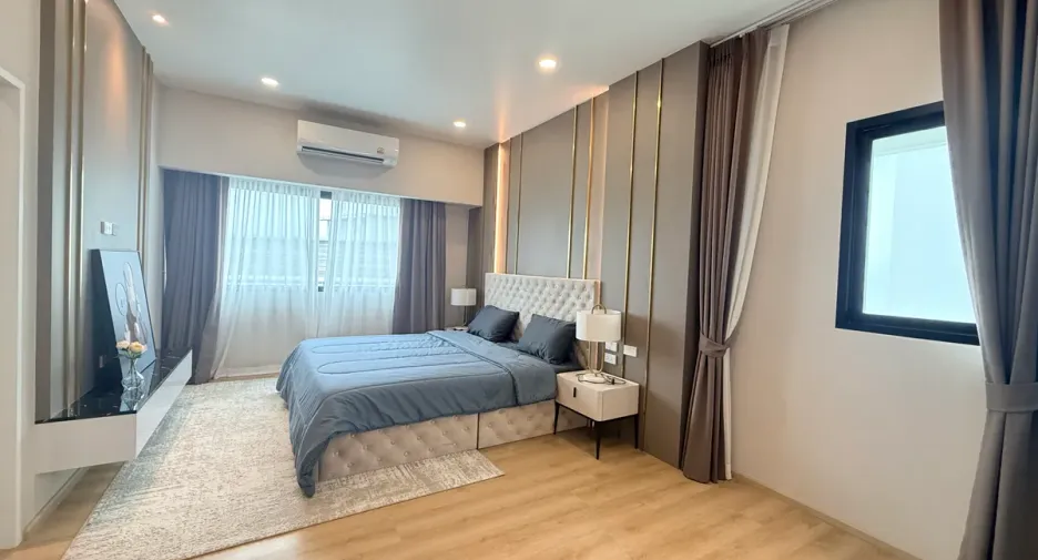 For rent and for sale 4 bedrooms house in Huay Yai, Pattaya