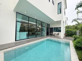 For Rent 4 Bedroom House In Bang Lamung, Chonburi