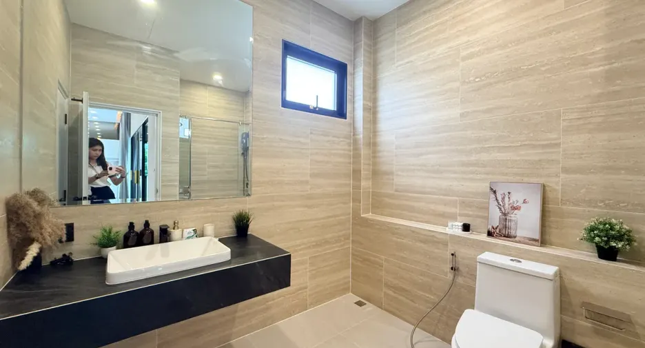 For rent and for sale 4 bedrooms house in Huay Yai, Pattaya