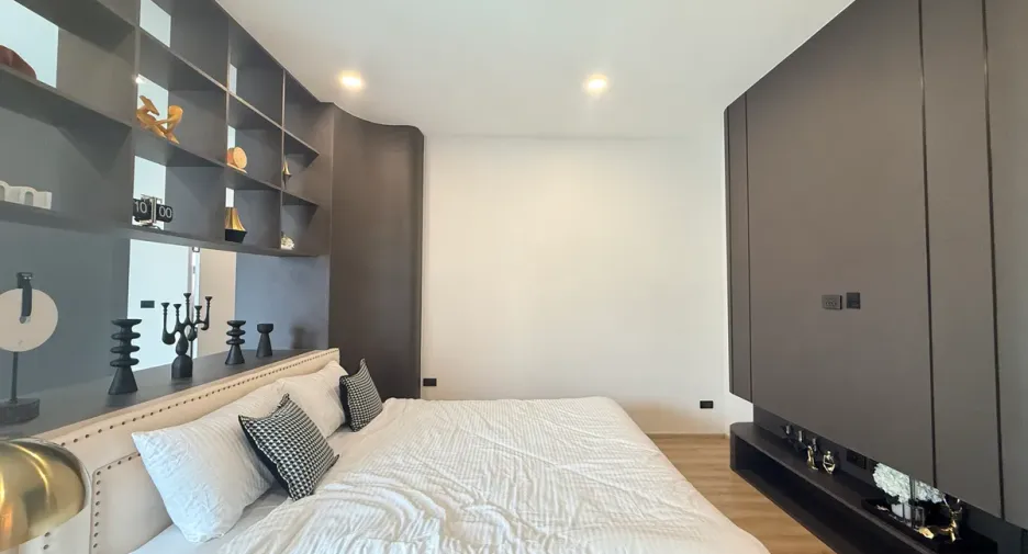 For rent and for sale 4 bedrooms house in Huay Yai, Pattaya