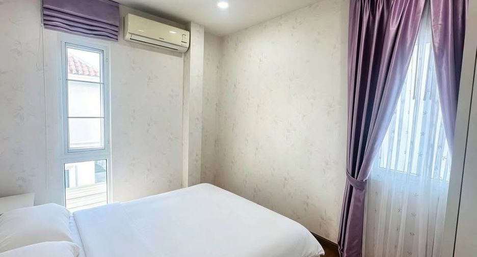 Haus zur Miete und zum Kauf mit 4 Zimmer in Mueang Phuket, Phuket