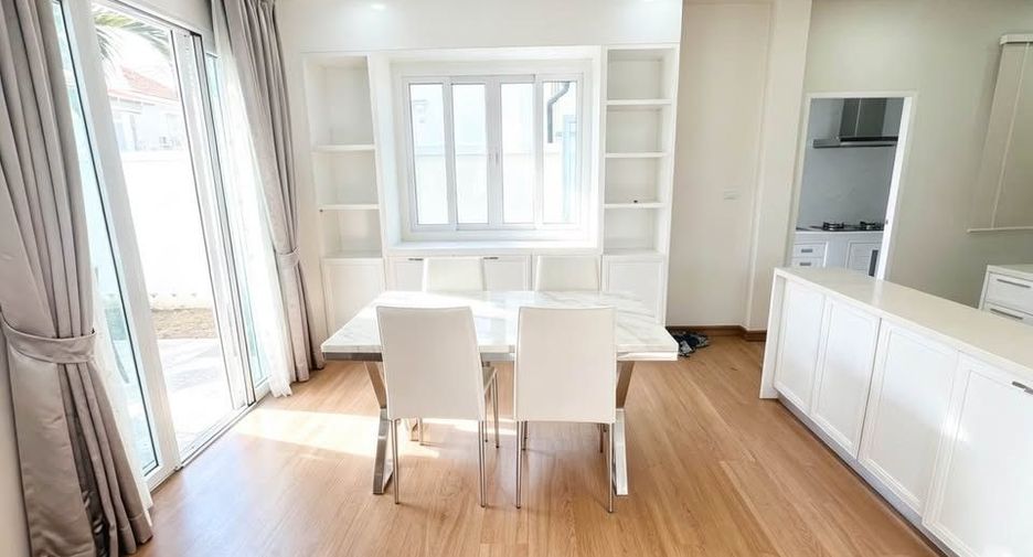 Haus zur Miete und zum Kauf mit 4 Zimmer in Mueang Phuket, Phuket