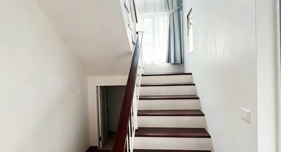 Haus zur Miete und zum Kauf mit 4 Zimmer in Mueang Phuket, Phuket