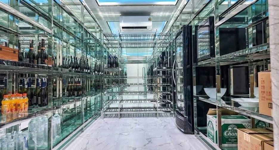 Продажа 4 спальни вилла в Банг Ламунг, Чонбури
