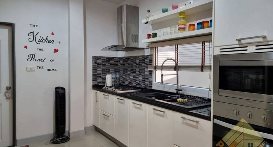 For rent 3 bedrooms house in Bang Lamung, Chonburi