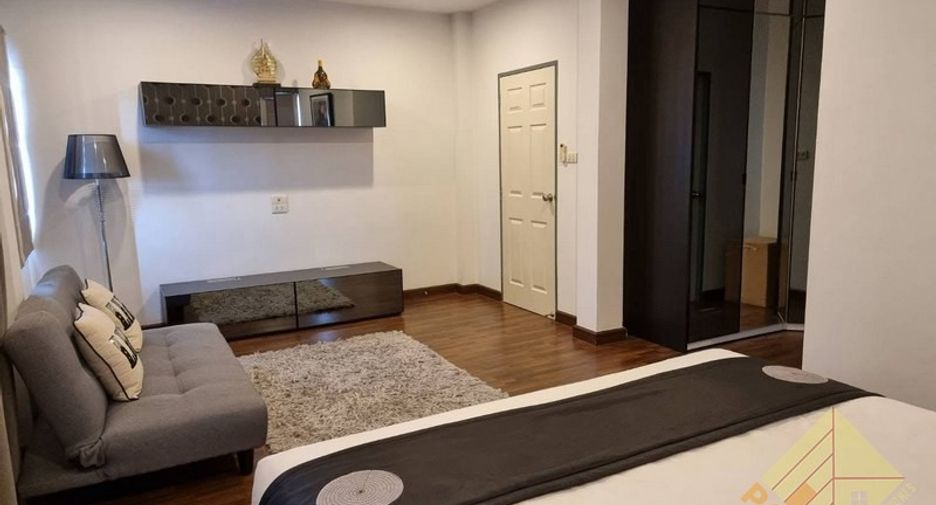 For rent 3 bedrooms house in Bang Lamung, Chonburi