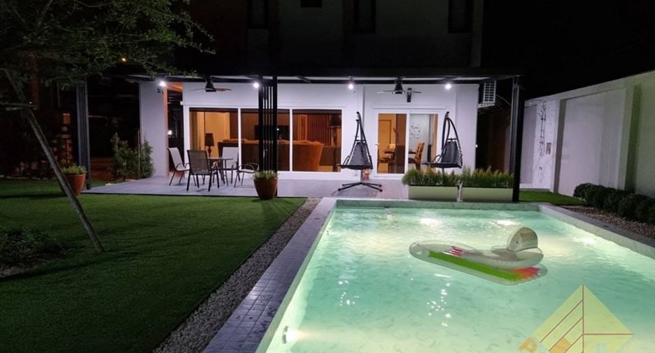 For rent 3 bedrooms house in Bang Lamung, Chonburi