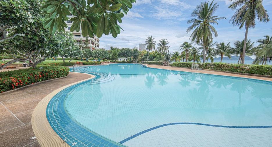 For sale 4 bedrooms condo in Na Jomtien, Pattaya