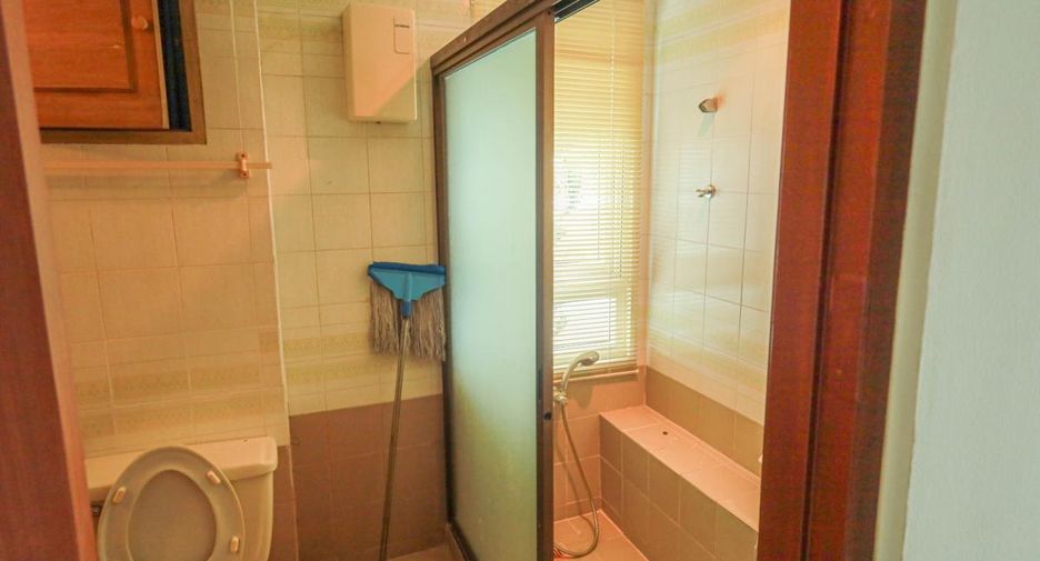 For sale 4 bedrooms condo in Na Jomtien, Pattaya