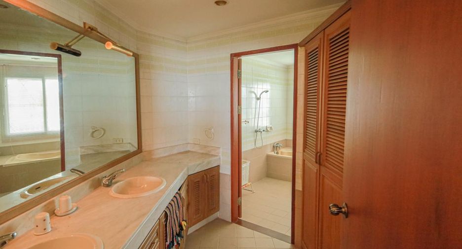 Condo en venta de 3 habitaciones en Na Jomtien, Pattaya