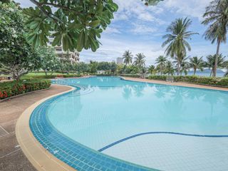 Condo en venta de 3 habitaciones en Na Jomtien, Pattaya