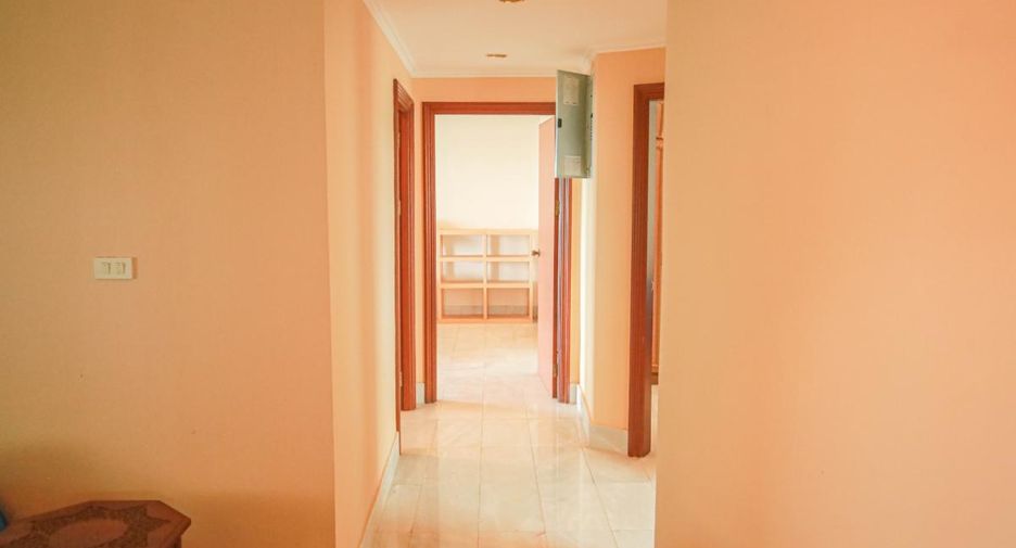 Condo en venta de 3 habitaciones en Na Jomtien, Pattaya