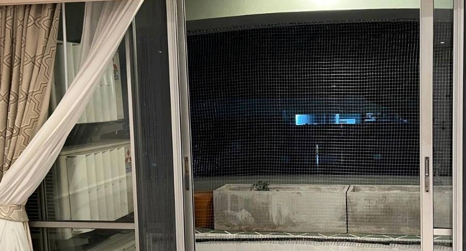 Продажа 2 спальни кондо в Щаттхана, Бангкок