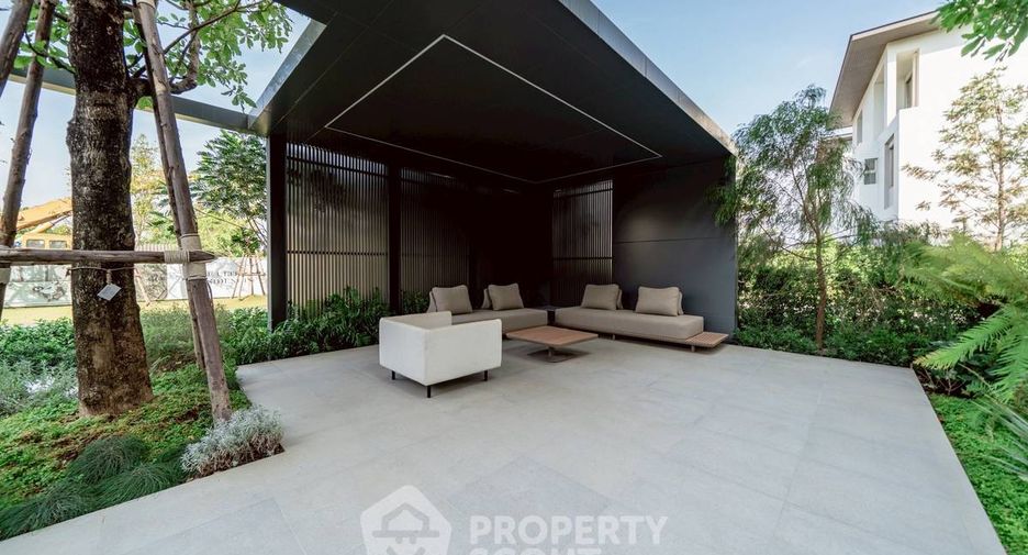 For sale 6 bedrooms house in Saphan Sung, Bangkok