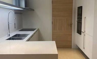 For rent そして for sale 2 ベッドルーム condo in Pathum Wan, Bangkok