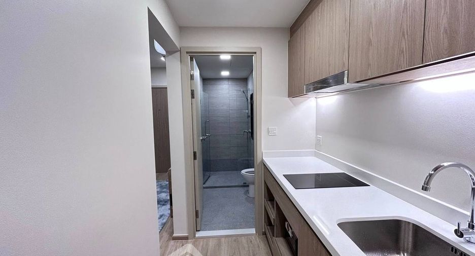 For rent 1 bed condo in Bang Rak, Bangkok