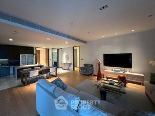 For rent 4 bedrooms condo in Sathon, Bangkok