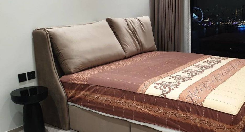 For rent 2 bedrooms condo in Khlong San, Bangkok