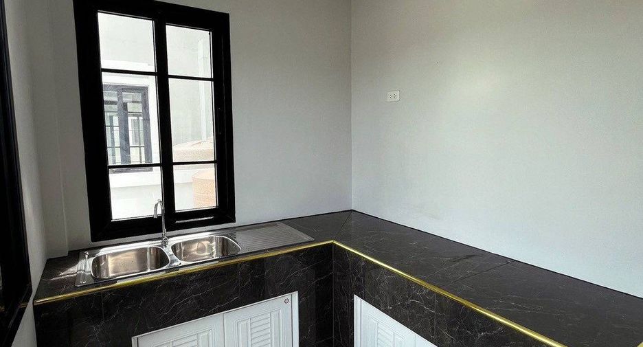 Wohnung zur Miete mit 3 Zimmer in Phan Thong, Chonburi