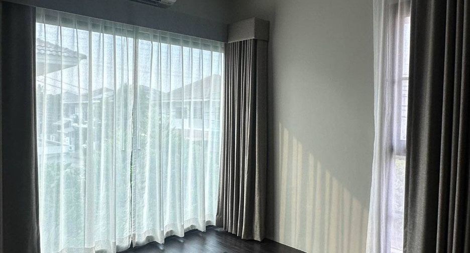 For rent 3 bedrooms house in Lat Krabang, Bangkok