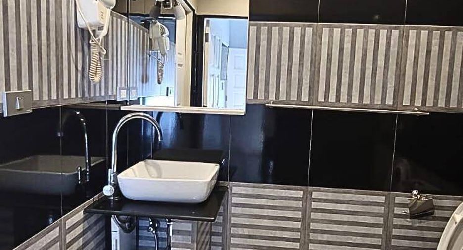 For rent 6 bedrooms house in Bang Lamung, Chonburi