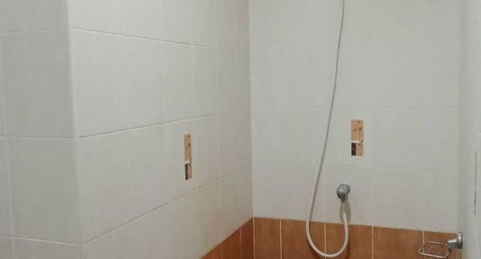For rent 2 bedrooms townhouse in Mueang Chon Buri, Chonburi