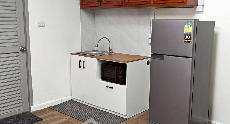 Wohnung zur Miete mit 1 Zimmer in Khlong Toei, Bangkok