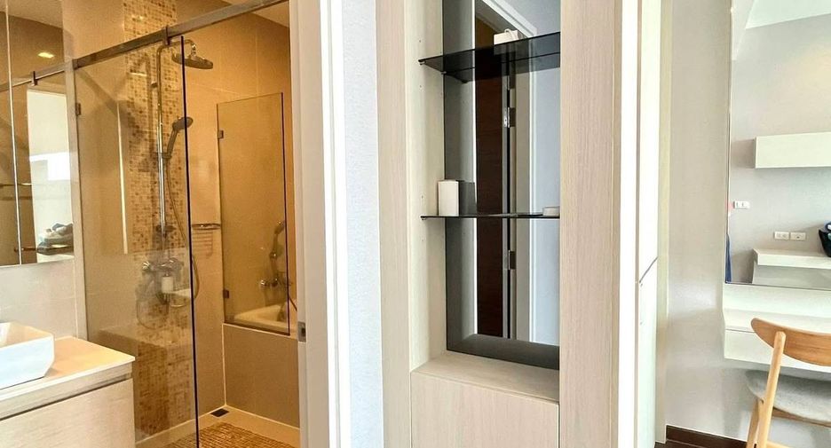 For rent 1 bed condo in Watthana, Bangkok
