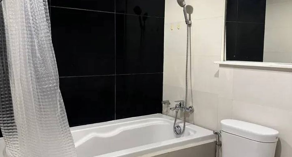 Condo en alquiler de 1 habitaciones en Khlong Toei, Bangkok