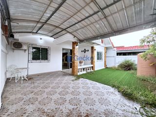À louer et à vendre 3 chambres maison à Bang Lamung, Chonburi