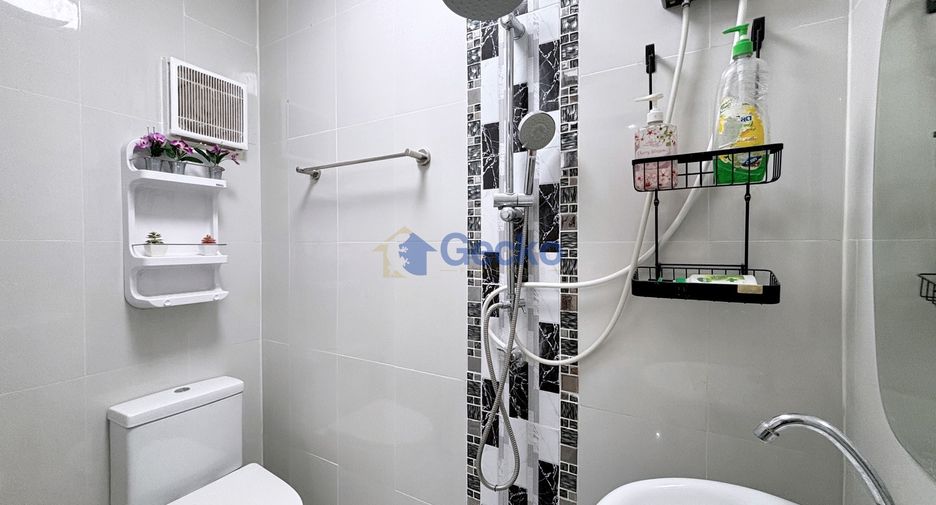 For rent and for sale 3 bedrooms house in Bang Lamung, Chonburi