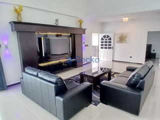 For rent and for sale 6 bedrooms house in Bang Lamung, Chonburi