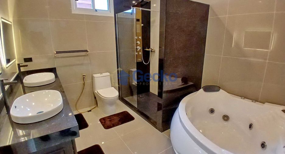 For rent and for sale 6 bedrooms house in Bang Lamung, Chonburi