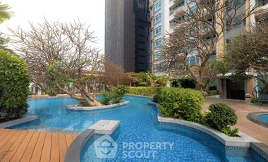 For rent 2 bedrooms condo in Watthana, Bangkok