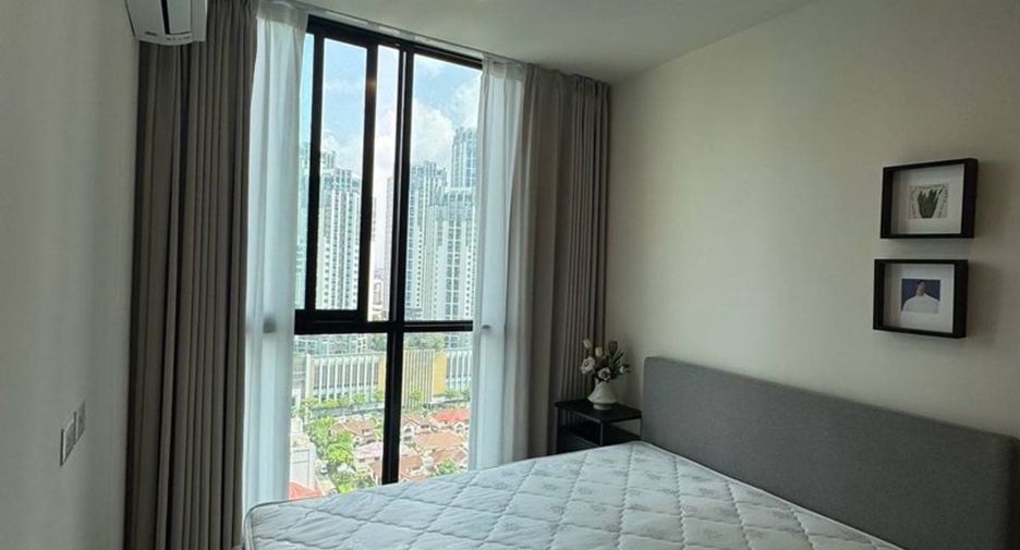 For rent 2 bedrooms condo in Huai Khwang, Bangkok