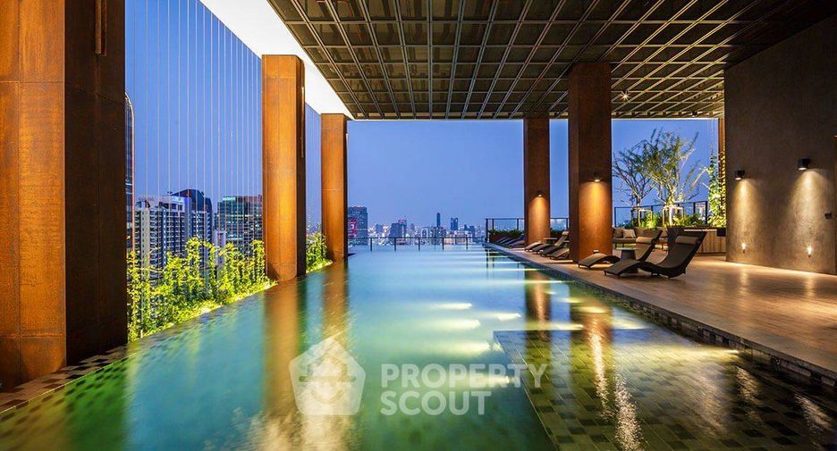 À louer 2 chambres condo à Watthana, Bangkok