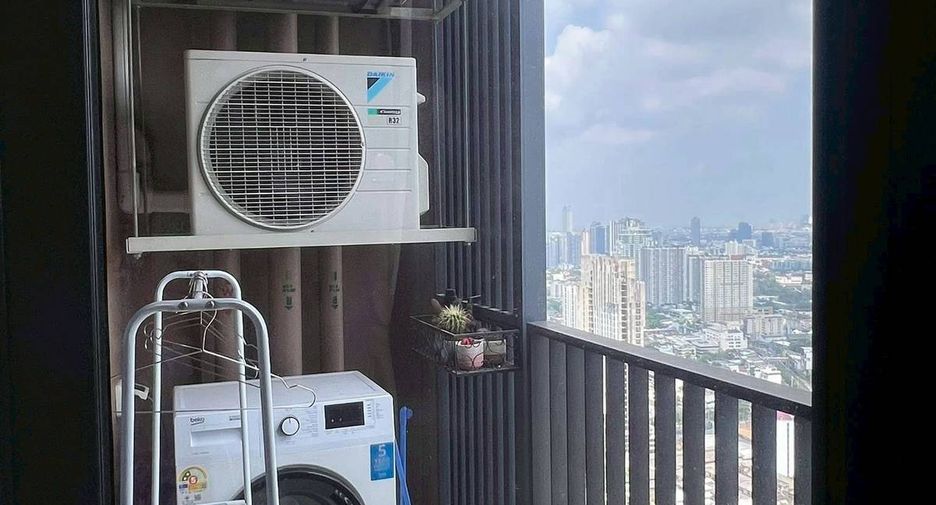 For rent 1 bed condo in Khlong Toei, Bangkok