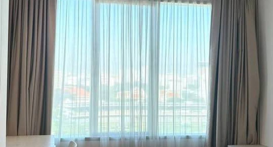 Wohnung zur Miete mit 3 Zimmer in Pathum Wan, Bangkok