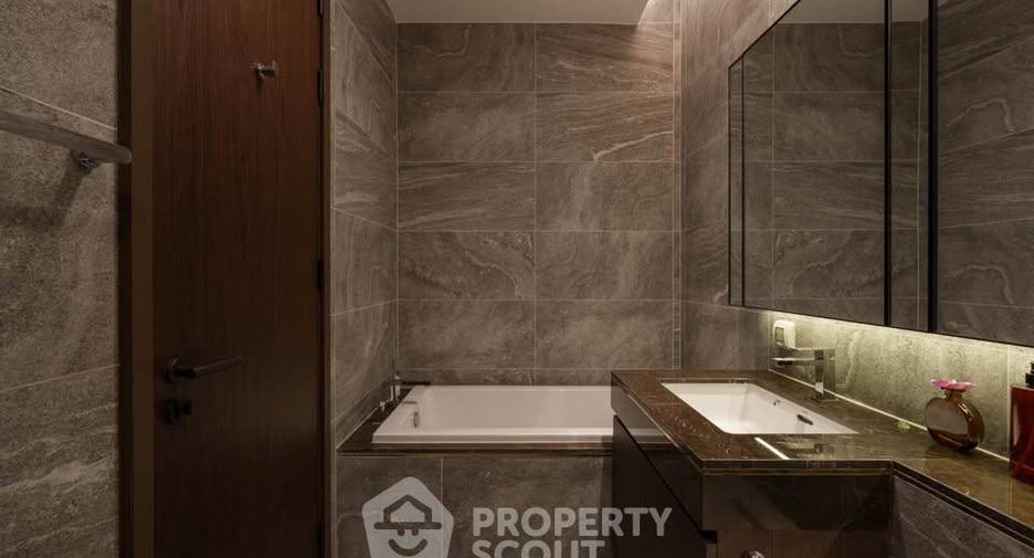 For rent 1 bed condo in Khlong Toei, Bangkok