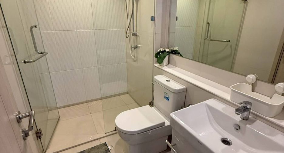 Wohnung zur Miete mit 1 Zimmer in Pathum Wan, Bangkok