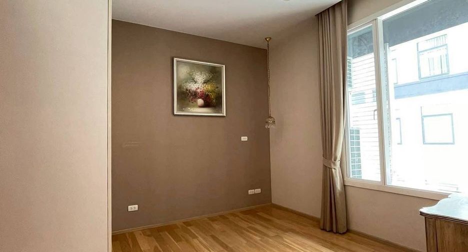 Wohnung zur Miete mit 3 Zimmer in Khlong Toei, Bangkok