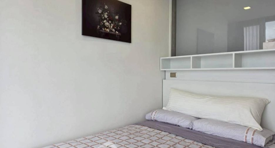 For rent 2 bedrooms condo in Huai Khwang, Bangkok