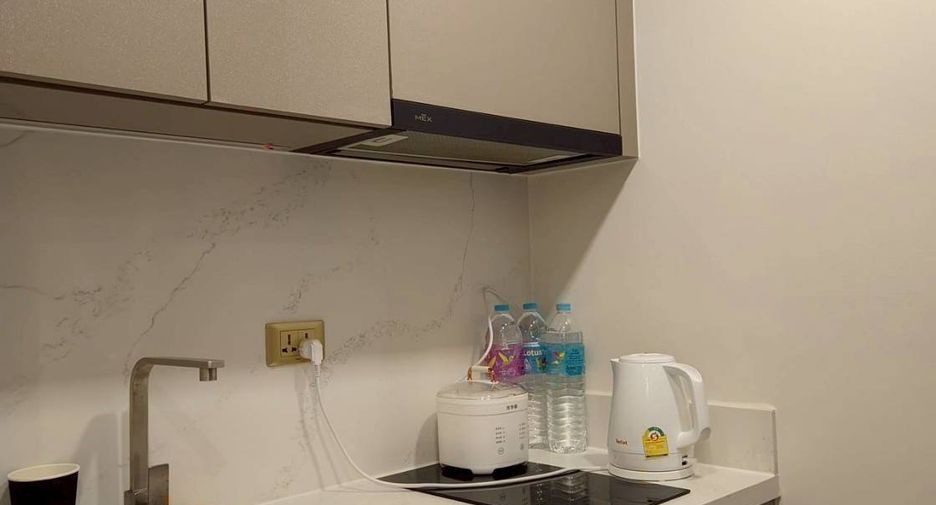 For rent 1 bed condo in Huai Khwang, Bangkok
