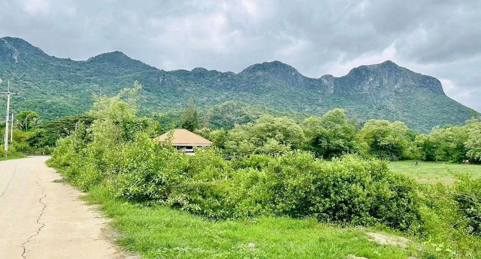出售 土地 在 三百峰, 班武里府
