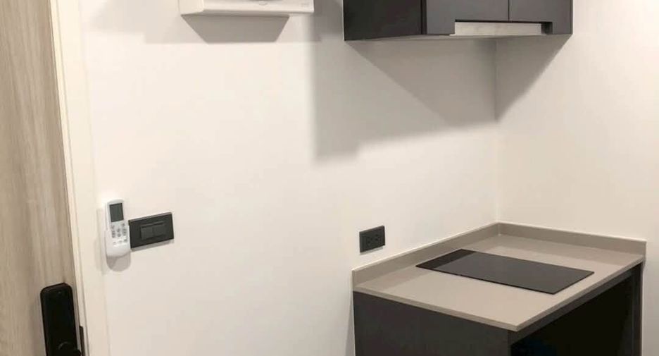Продажа и аренда 1 кровать кондо в Хуаи Кхщанг, Бангкок
