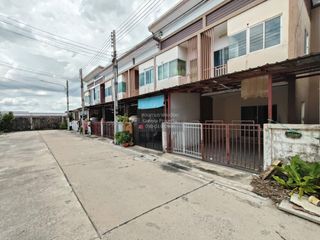 For sale 2 bedrooms townhouse in Lam Luk Ka, Pathum Thani